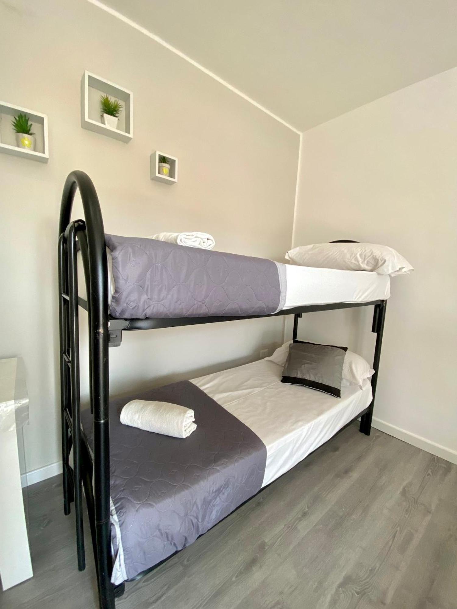 Capodichino Apartment 127 - 20 Napoli Bagian luar foto