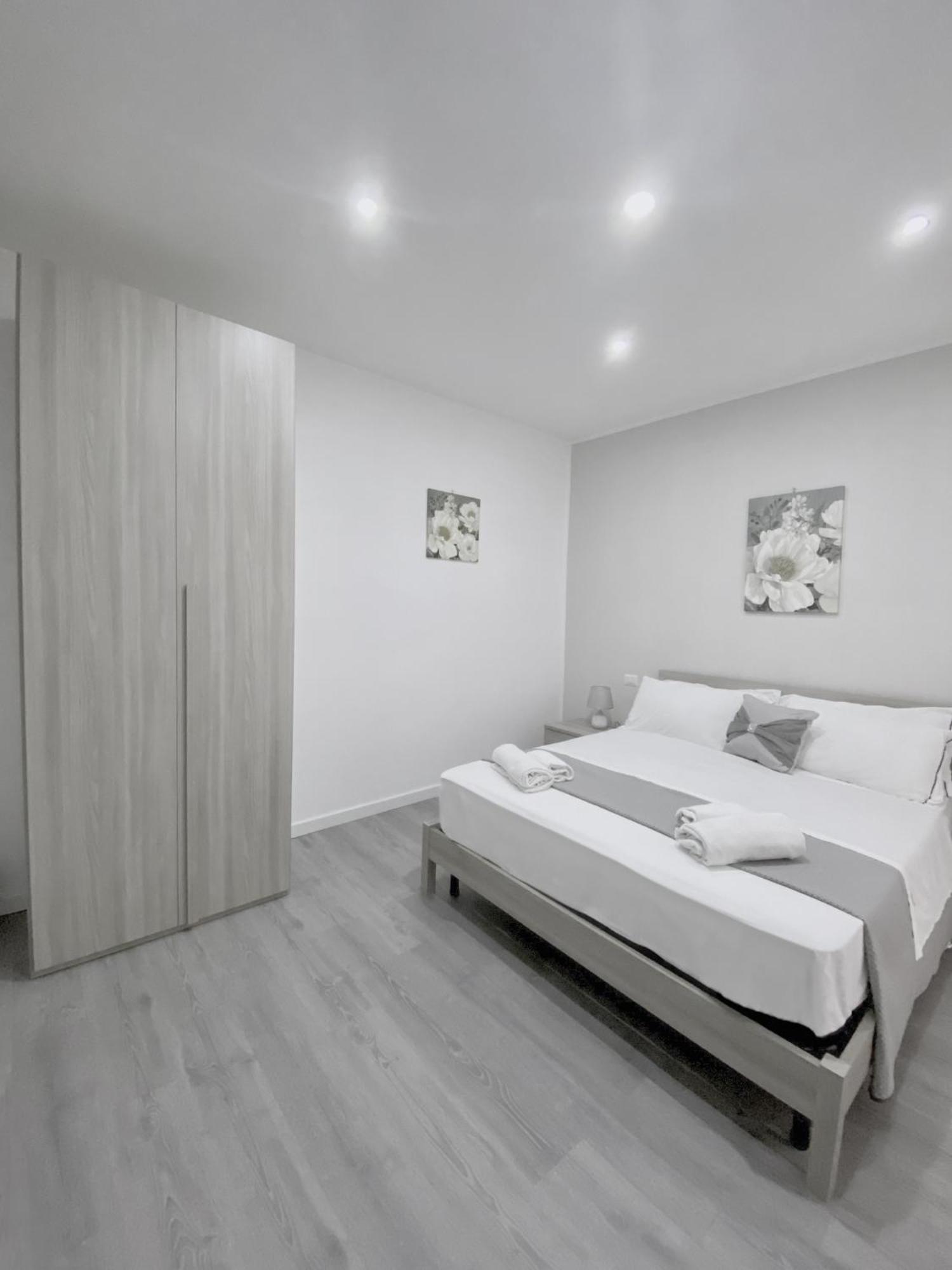 Capodichino Apartment 127 - 20 Napoli Bagian luar foto
