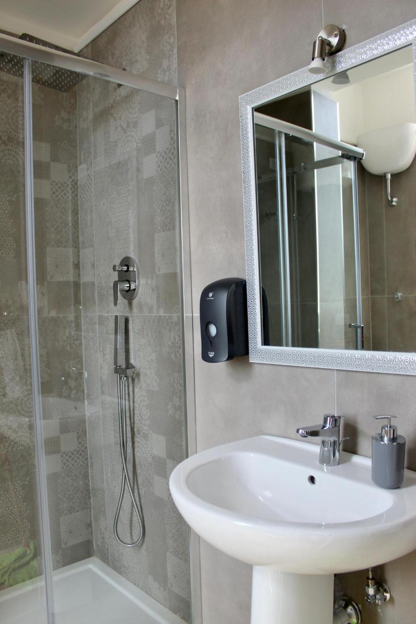 Capodichino Apartment 127 - 20 Napoli Bagian luar foto